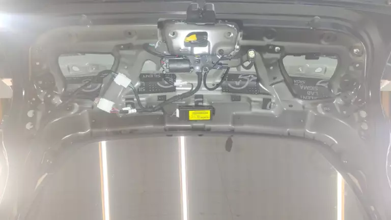 Шумоизоляция дверей Changan UNI-V-3