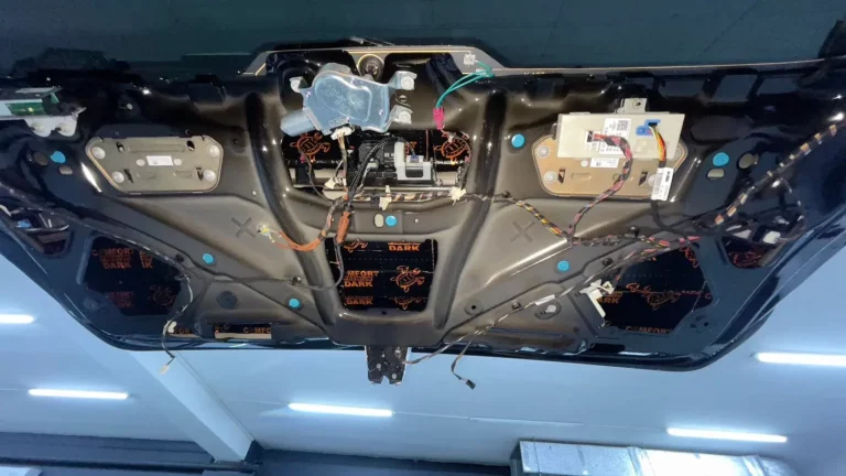 Шумоизоляция багажника Mercedes - Benz GLS 2021-7