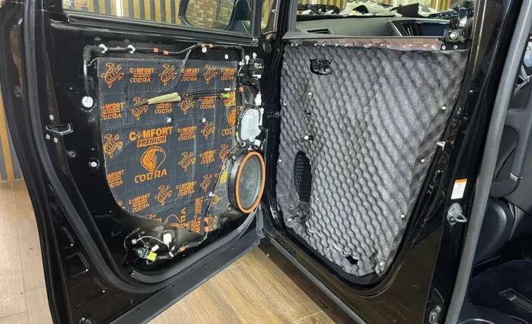 Шумоизоляция двери Toyota Alphard 2017-4