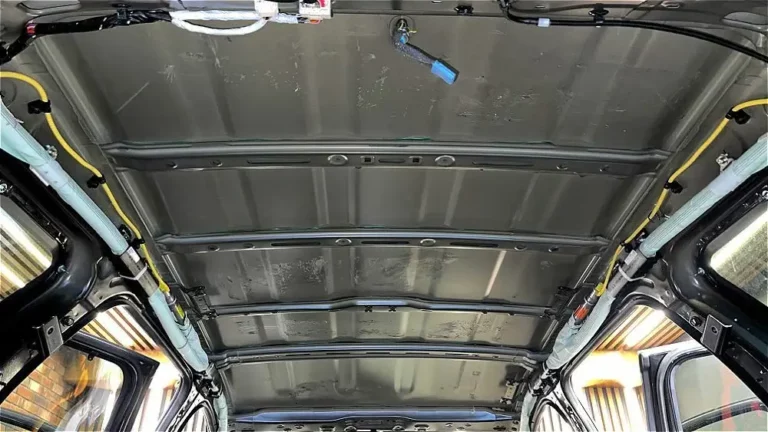 Шумоизоляция крыши Hyundai Santa Fe 2022-1