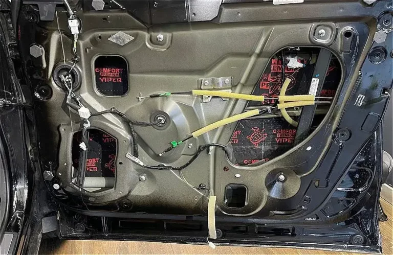 Шумоизоляция двери Infinita QX60 2020-2