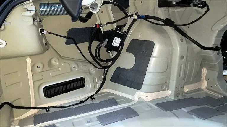 Шумоизоляция багажника KIA K8 2021-1
