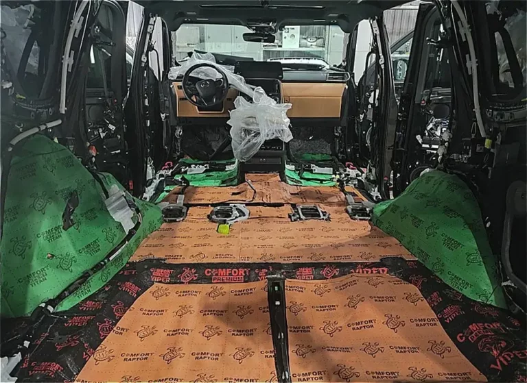 Шумоизоляция пола Lexus LX 2022-3