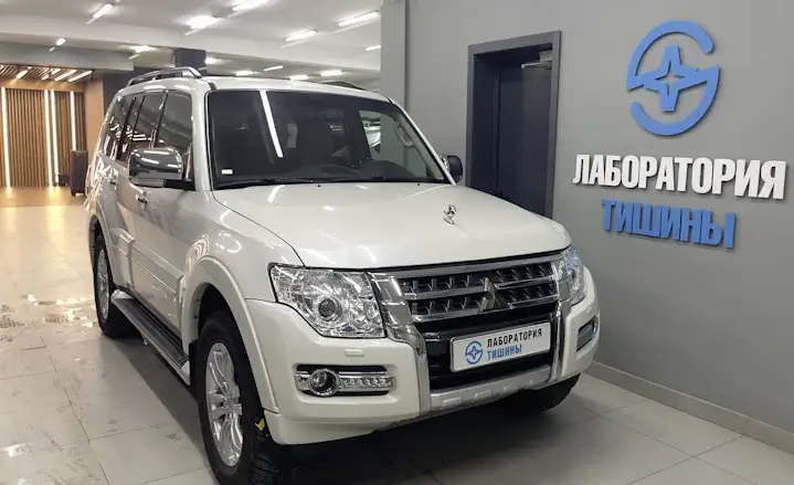 Шумоизоляция Mitsubishi Pajero плитка (1)