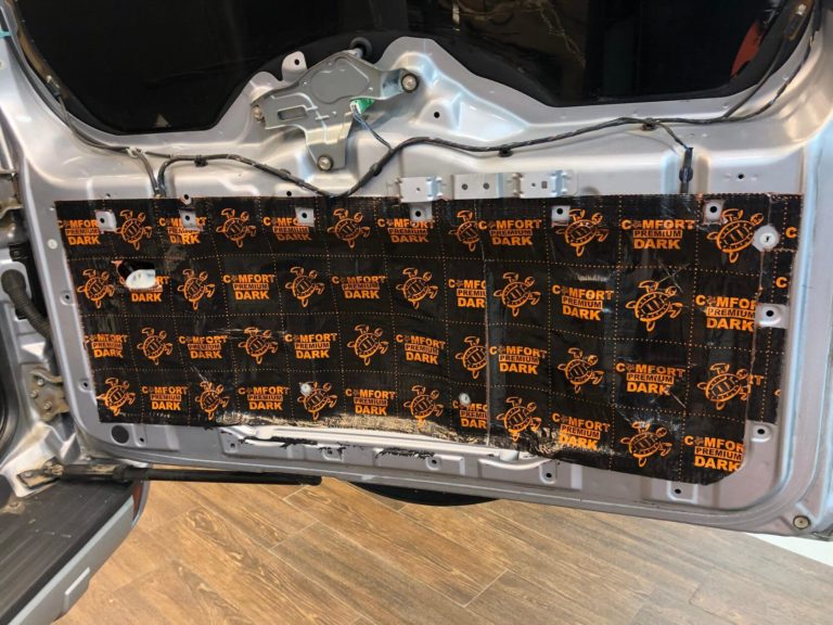 Шумоизоляция багажника Mitsubishi Pajero