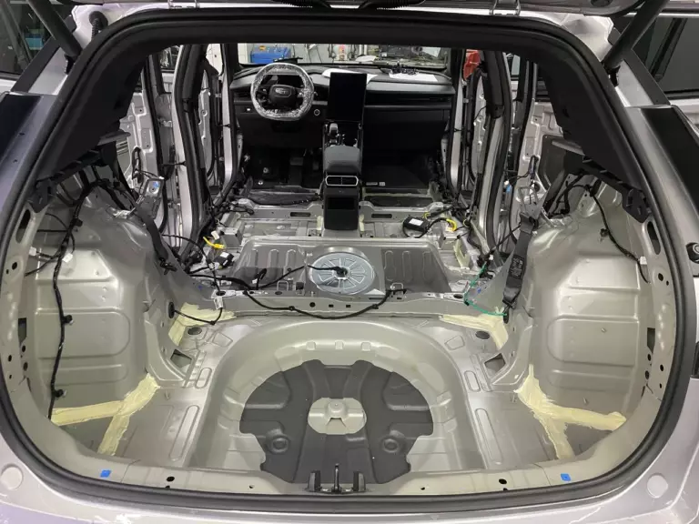 Шумоизоляция пола Geely Cityray-1