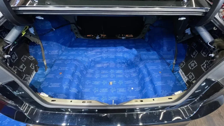 Шумоизоляция багажника Toyota-Camry-2021-3